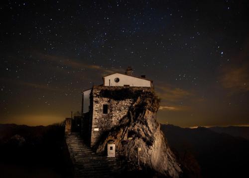 Sant Pere de Torelló Hotel | Santuario De Bellmunt