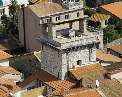 Dolcedo Casa | Sarazenenturm Franco