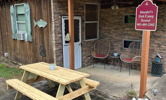 Independence Cabina | Sardis Fish Camp north side near Holiday Lodge/Teckville, 1 mile from boat ramp