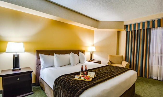 Southside Hotel | Sawridge Inn and Conference Centre Edmonton South