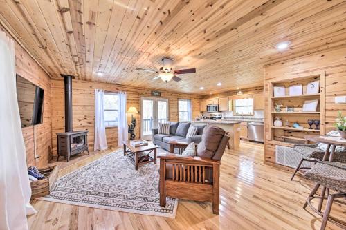 Murphy Casa | Scenic Murphy Escape with Hot Tub and Fire Pit!