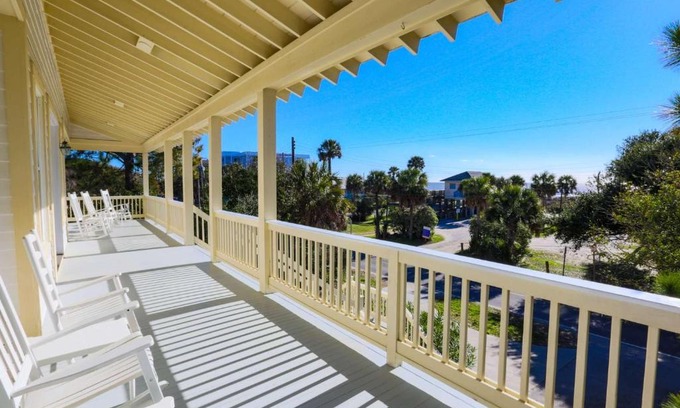 Folly Beach Casa | Sea Breeze Villa