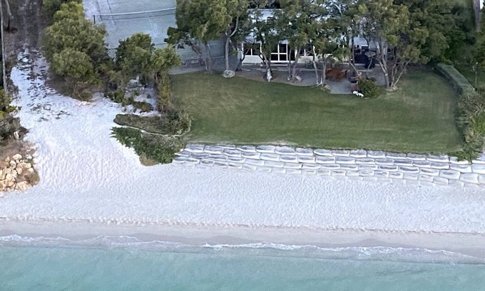 City Of Busselton Casa | Sea'Esta Sands - Absolute Beachfront Property