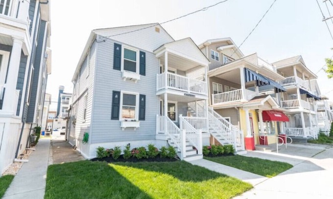 North End Apartamento | Sea La Vie - Coastal 2bd / 1 bath First Floor Unit