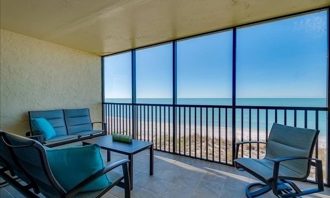 Boca Grande Condominio | Sea Oats 215 2 Bedroom Home by RedAwning