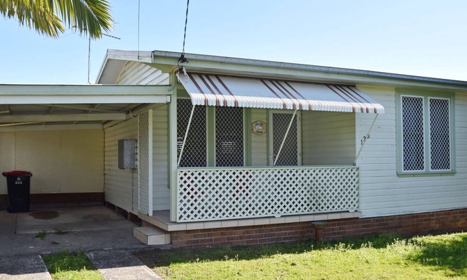 South West Rocks Casa | Sea Salt Cottage - Orginal 1950s cottage