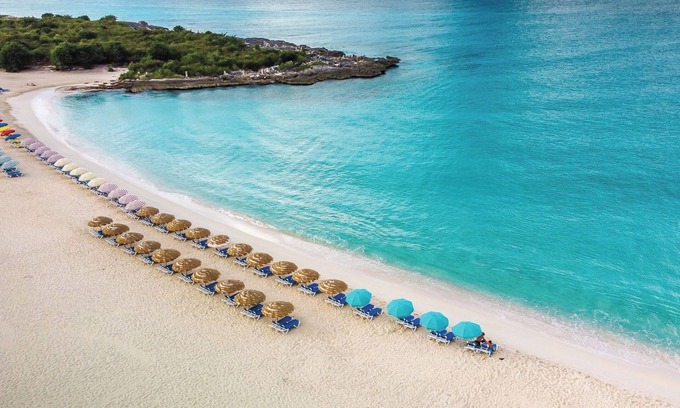 Maho Hotel | Sea, Sand & Strolls – Marina Plaza Just Steps from You