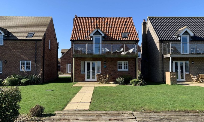 Filey Cabaña | Casa de lujo de mar Erizos - balcón con vistas al mar, cerca de la piscina, playa, wifi gratuito