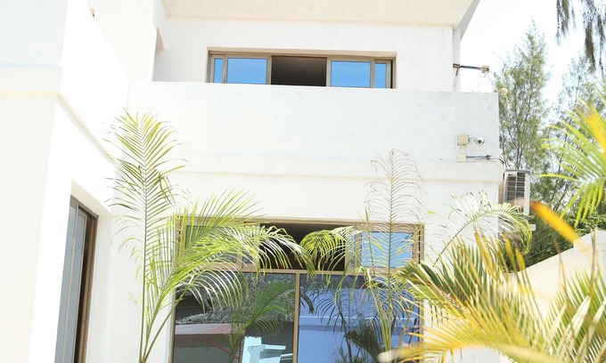 Galu Hotel | Seaclusion Diani