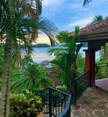 Boca Chica Hotel | Seagull Cove Resort