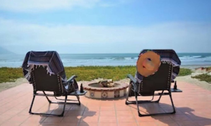 Lengüeta Arenosa Casa | Searenity Keep an eye on kids. You: on patio with a refreshing beverage.
