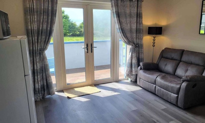 Keadue Apartamento | Seaside Apartment- Sligo- Pet Friendly