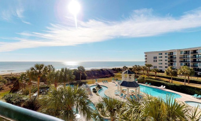Litchfield by the Sea Hotel | Seaside Retreat