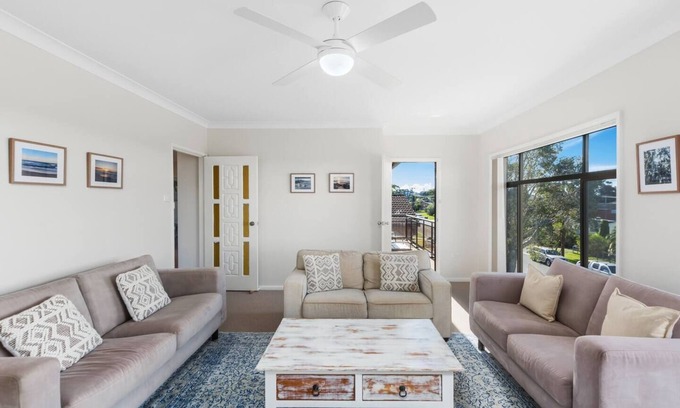 Barrack Heights Casa | Seaview Escape Beach Family Getaway with Games