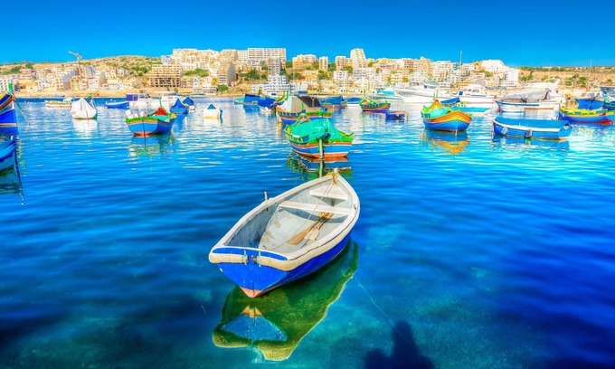 Qawra Apartamento | Seaview Pool Dolmen Apt St Paul's Bay