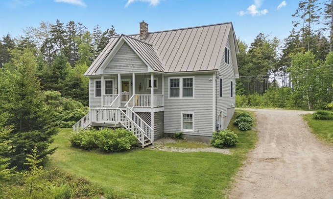 Southport Cabaña | Seawood Sunset Cottage: Southport Island