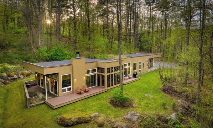 Housatonic Casa | Secluded + Modern | Enclosed Patio, Forest Views | Woodland Zen by AvantStay