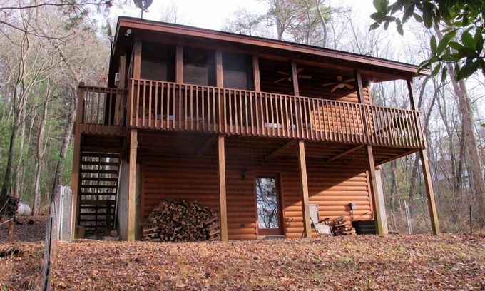 Mineral Bluff Cabina | Cabina de la montaña aislada, discapacitados / Powerchair Accesible