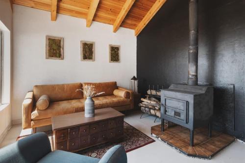 Dunlap Casa | Secluded rustic 1-bedroom cabin on private land