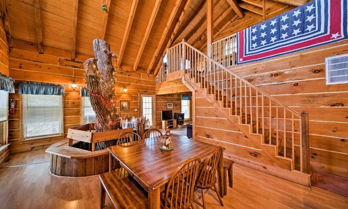 Bellevue Casa | Secluded Spragueville Cabin by ATV Trails and River!