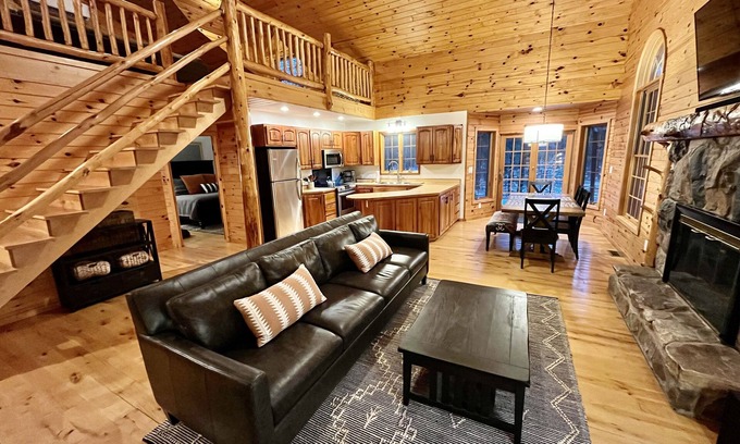 Tustin Cabina | Secluded Tustin Cabin with Fire Pit and Hiking Trails