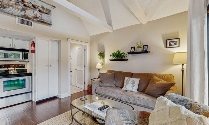 Kiawah Island Villa | Esta villa del segundo piso tiene excelentes vistas a la laguna y está a solo unos pasos de la playa.