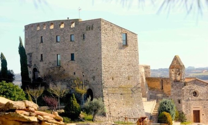Fonolleres Cabaña | Casa rural (alquiler íntegro) Castell de Fonolleres para 12 personas