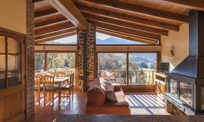 Santa Pau Cabaña | Casa rural (alquiler íntegro) Mas Palleu para 7 personas