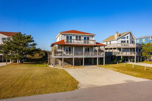 South Nags Head Casa | Semi-Oceanfront Hot Tub Pool and Tennis Access