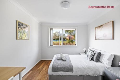 Panania Casa | Serene Double Room in Panania - Close to Stations & Shops - Shared Bathroom