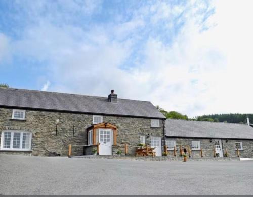 Tregaron Casa | Serene Golygfar Cottage Retreat in Ystrad Meurig