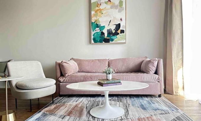 Del Rey Apartamento | Serene King Bed Condo, MDR