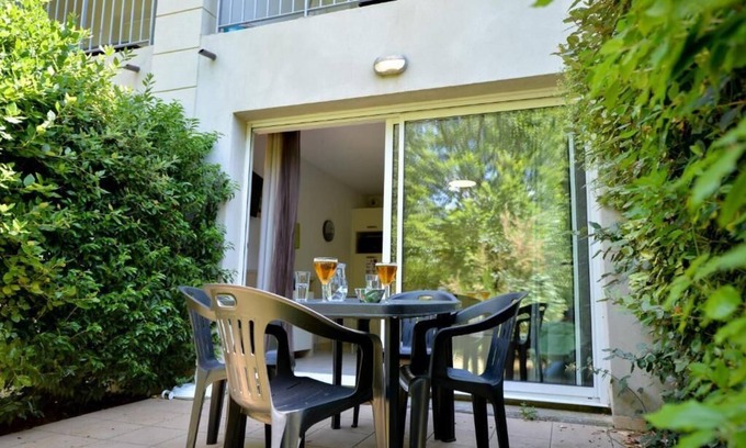 Azille Hotel | Serene Retreat Near Carcassonne: Apartments with Kitchen, Seasonal Pool, & Wi-Fi