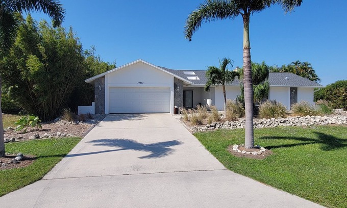 Alden Pines Casa | La serenidad abunda. Increíbles puestas de sol, hermosas aguas y clima perfecto.