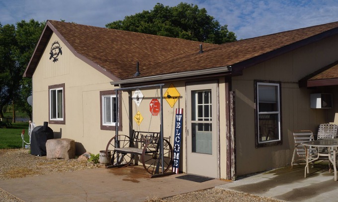 Waverly Cabina | Serenity in our 3-bedroom lodge in rural Florence