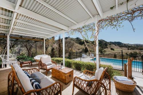 Yarrabin Casa | Seven Tree Hill - An Enchanting Family Homestead