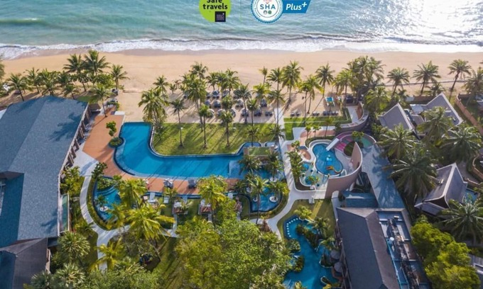 Khuekkhak Hotel | La Flora Pool Access King Bed (P06)