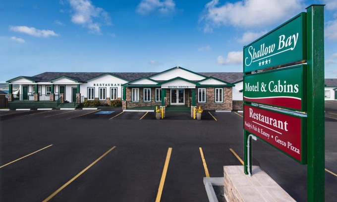 Cow Head Hotel | Shallow Bay Motel & Cabins Conference Centre