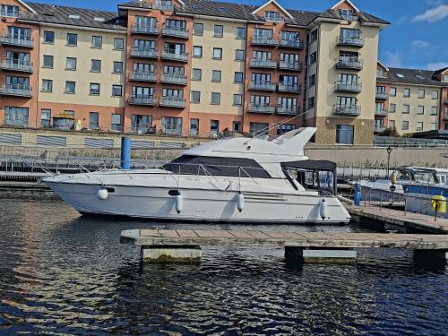 Athlone Alquiler De Eote | Shannon River Ecape in the center of Athlone