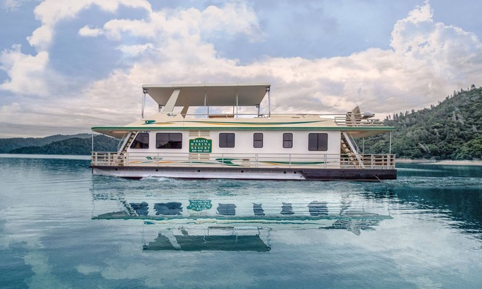 Lakehead Alquiler De Eote | Shasta Marina en Packers Bay Mirage I Houseboat.