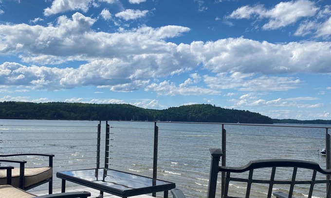 Shelburne Casa | Shelburne Bay Waterfront Getaway