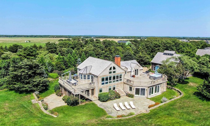 Katama Casa | Shells + Swells: 3BR South Beach Home in Katama