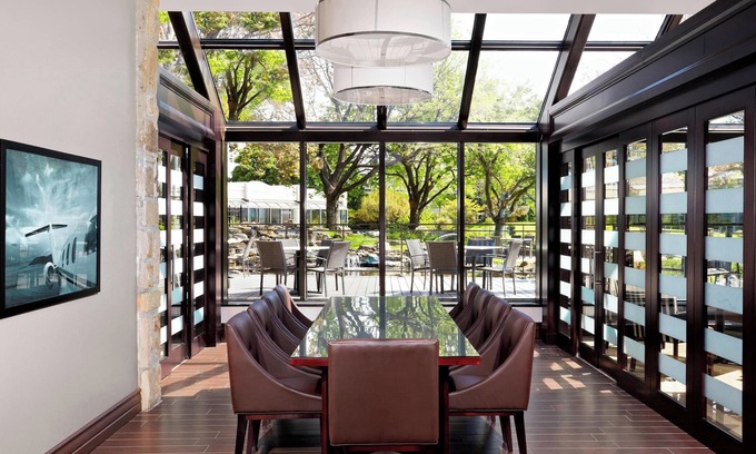 Dorval Hotel | Sheraton Montreal Airport Hotel