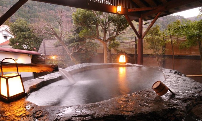 Izu Hotel | Shirakabe