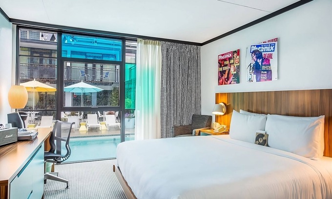 West Fens Hotel | Short Drive from Logan Airport and Constitution Beach! Parking, Pool, Garden!