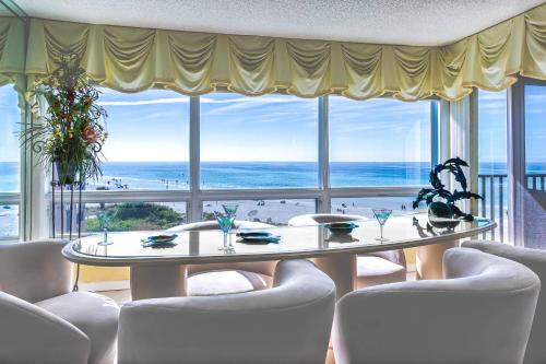 Siesta Key Casa | Siesta Breakers Penthouse on the Beach