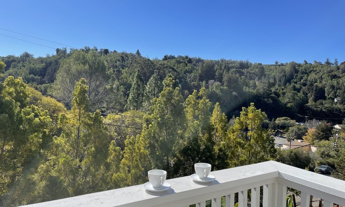 West End Casa | Simplemente maravilloso 2 dormitorios con cocina, patio de la parrilla y gran balcón