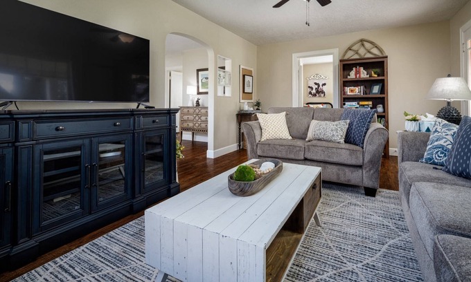 Newberg Casa | Great Deals on Summer Stays!