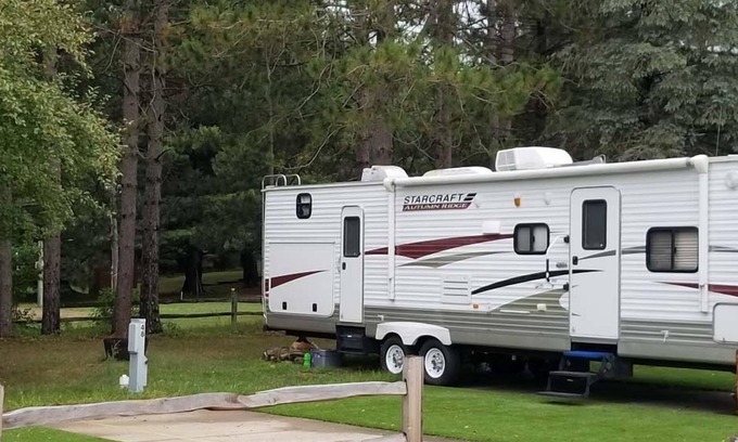 Neillsville Casa | Single space in comfortable resort in Neillsville, Wisconsin locate near Lake Arbutus