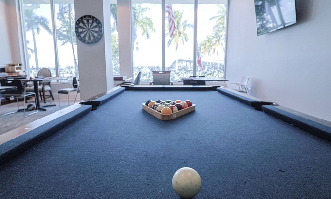 Fort Myers River District Condominio | Sip and Sage Skyline- City and Water Views 2bedroom POOL Downtown Fort Myers